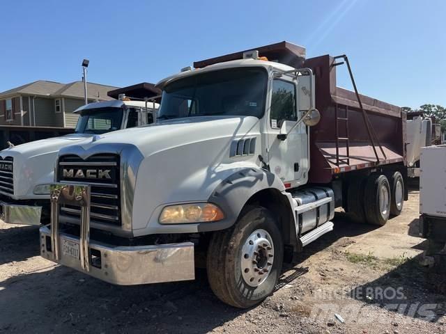 Mack GU813 Wywrotki