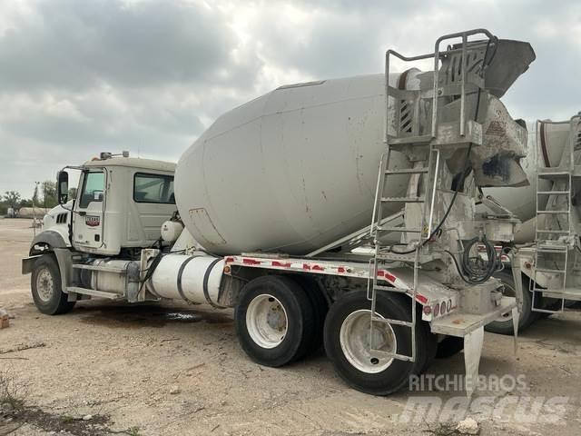 Mack GU813 Inne
