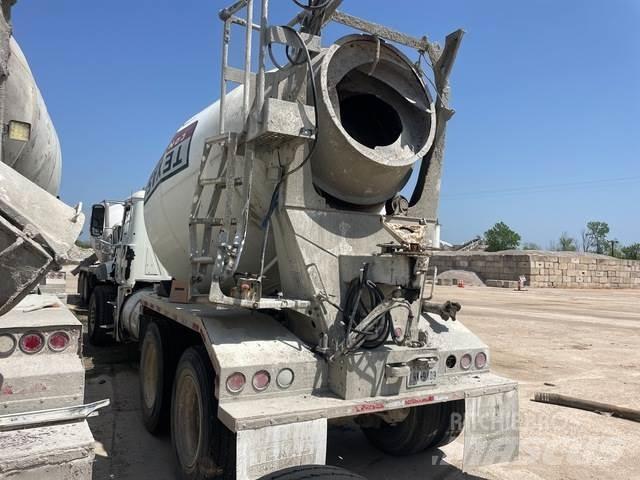 Mack GU813 Inne