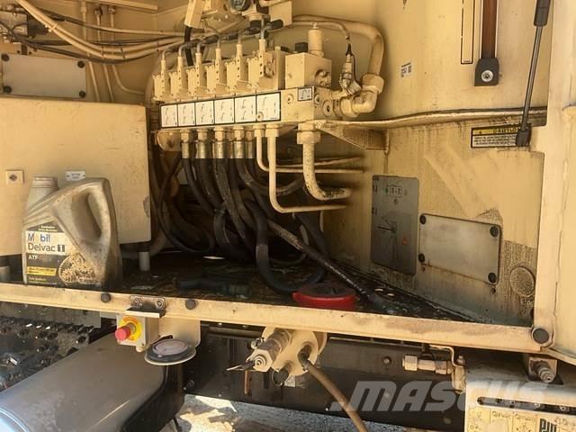 Mack GU813 Samojezdne pompy do betonu