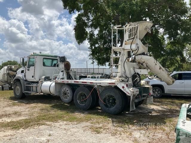 Mack GU813 Inne