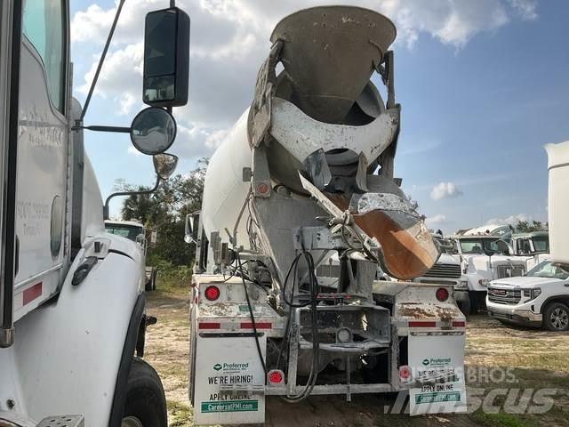 Mack GU813 Inne
