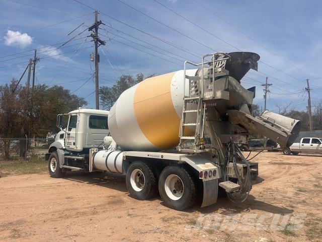 Mack GU813 Inne