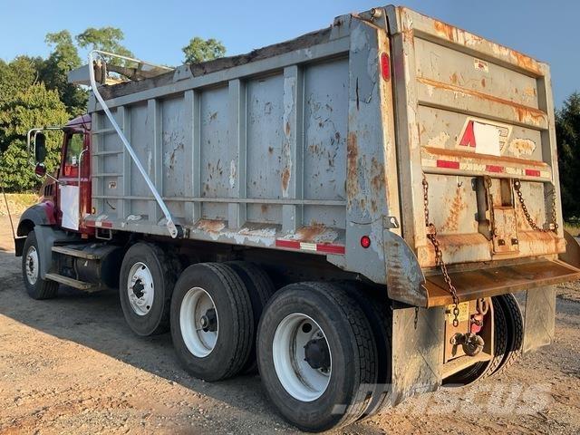 Mack GU813 Wywrotki