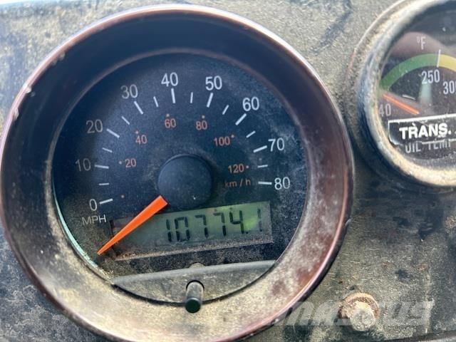 Mack LE613 Śmieciarki