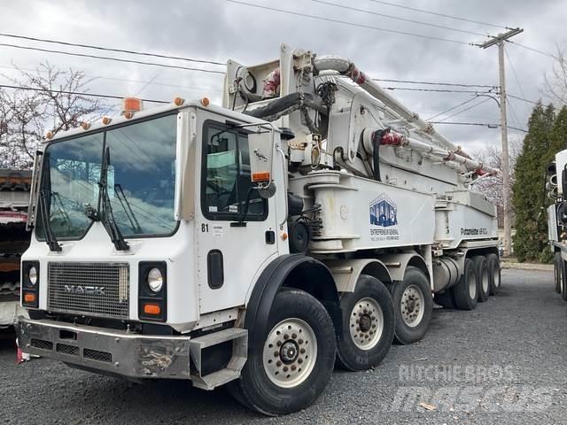 Mack MR688S Samojezdne pompy do betonu