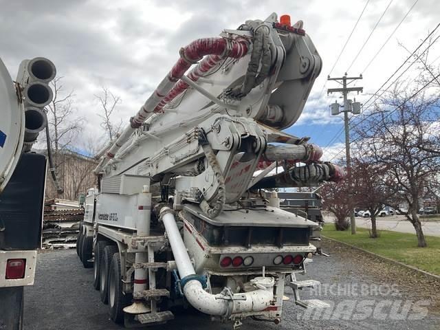 Mack MR688S Samojezdne pompy do betonu