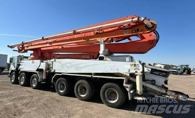 Mack MR688S Samojezdne pompy do betonu