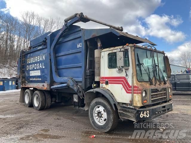 Mack MRU613 Śmieciarki