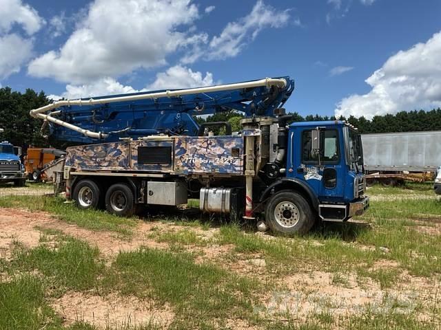 Mack MRU613 Samojezdne pompy do betonu