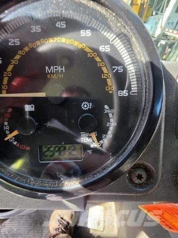 Mack MRU613 Śmieciarki