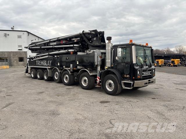 Mack MRU613 Samojezdne pompy do betonu