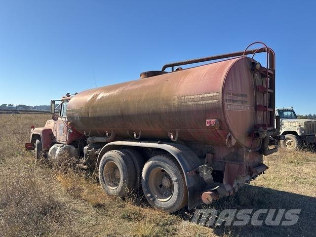 Mack R688ST Polewaczki