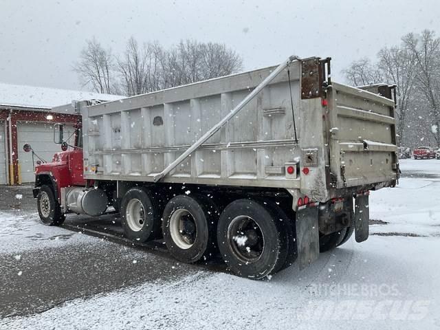 Mack RB688S Wywrotki