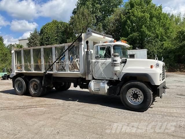 Mack RD600 Wywrotki