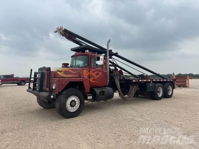 Mack RD600 Maszyny budowlane - Inne