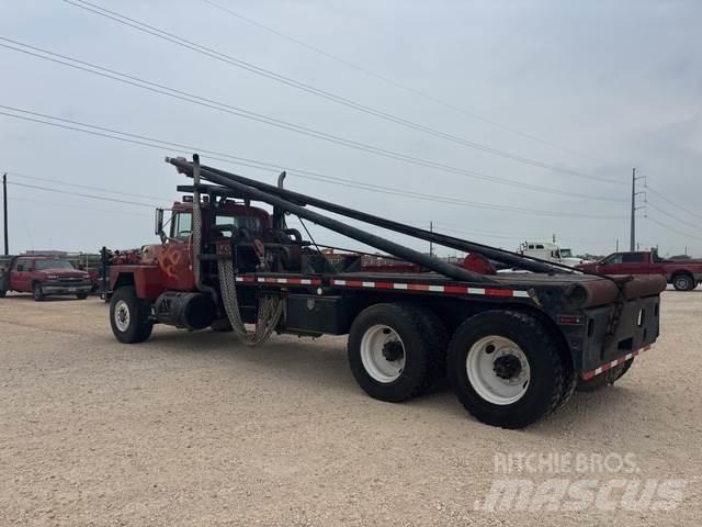 Mack RD600 Maszyny budowlane - Inne