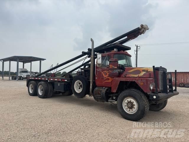 Mack RD600 Maszyny budowlane - Inne