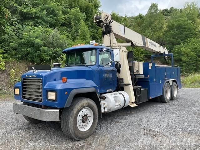 Mack RD688S Inne