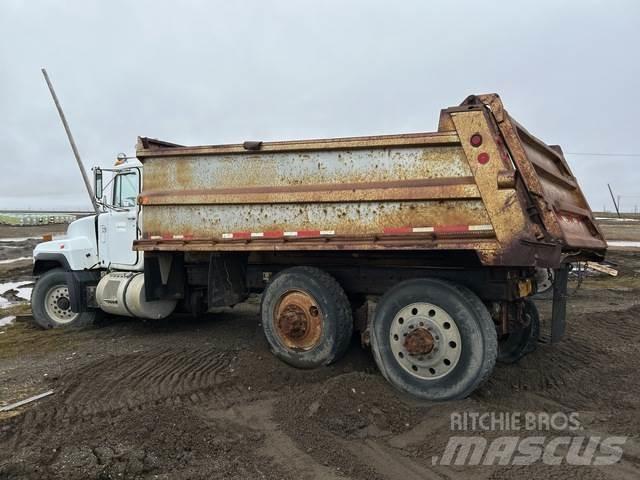 Mack RD688S Wywrotki