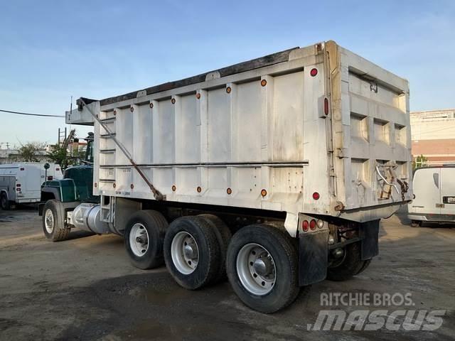 Mack RD688S Wywrotki
