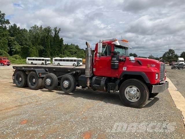 Mack RD688S Bramowce