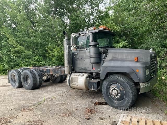 Mack RD688S Kabiny i wnętrze