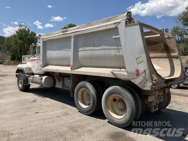 Mack RD688S Wywrotki