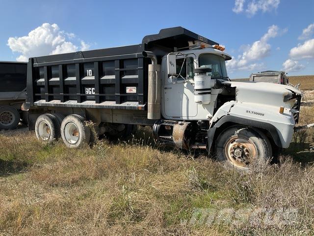 Mack RD690 Wywrotki