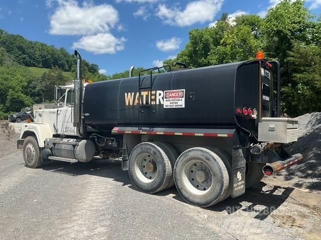 Mack RW613 Polewaczki