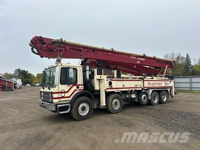 Mack S 45SX Samojezdne pompy do betonu