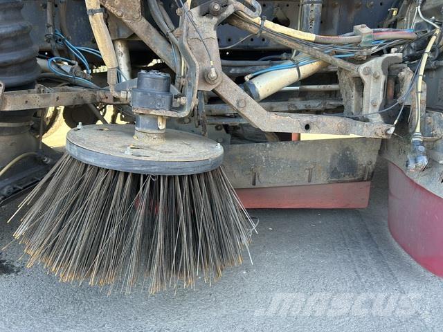 MAN TGM18.290 Zamiatarki