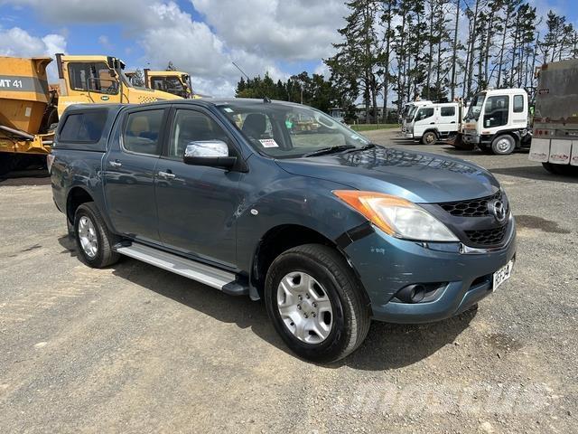 Mazda BT-50 Pick-upy / Pojazdy z otwieranymi burtami