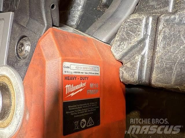 MILWAUKEE  Maszyny budowlane - Inne