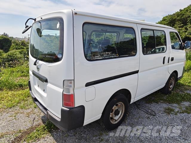 Nissan Caravan Minibusy