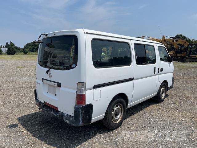 Nissan Caravan Maszyny budowlane - Inne