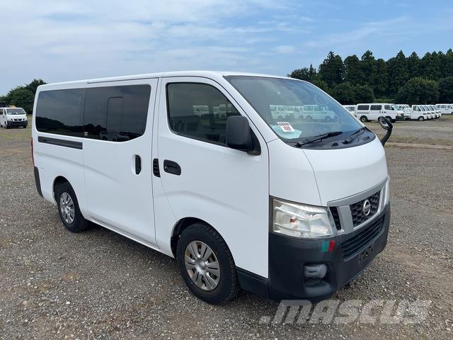 Nissan Caravan Maszyny budowlane - Inne