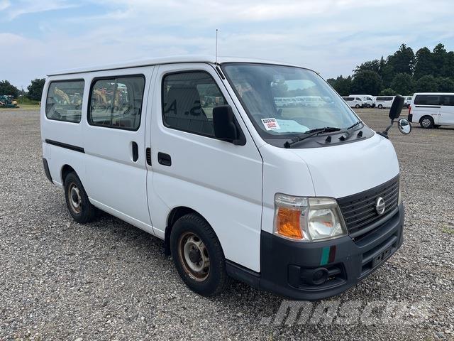 Nissan Caravan Maszyny budowlane - Inne