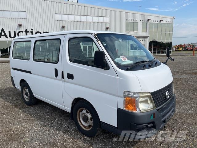Nissan Caravan Maszyny budowlane - Inne