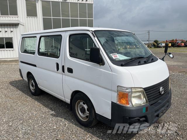Nissan Caravan Maszyny budowlane - Inne