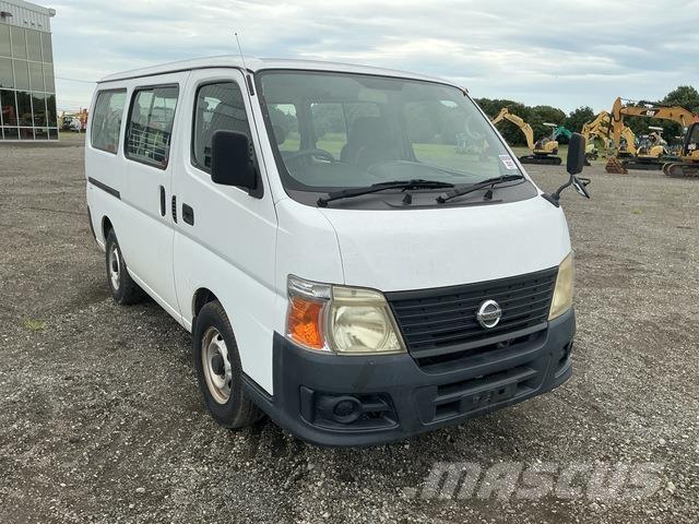 Nissan Caravan Maszyny budowlane - Inne
