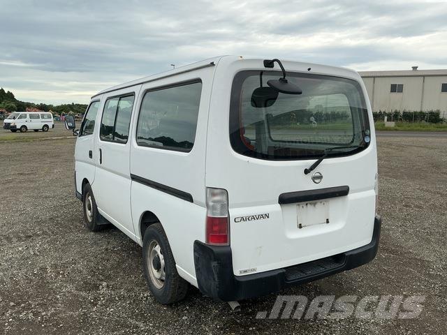 Nissan Caravan Maszyny budowlane - Inne