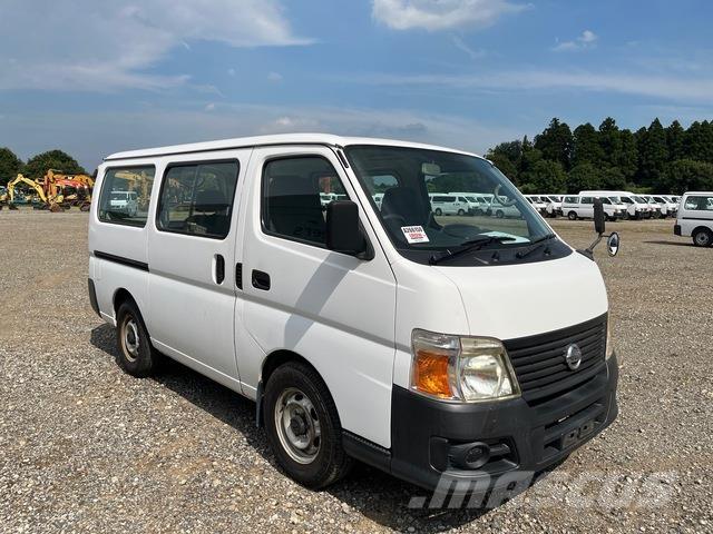 Nissan Caravan Maszyny budowlane - Inne