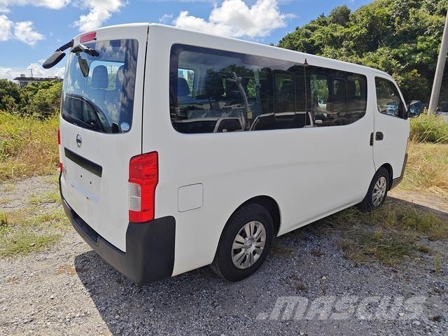 Nissan Caravan Minibusy