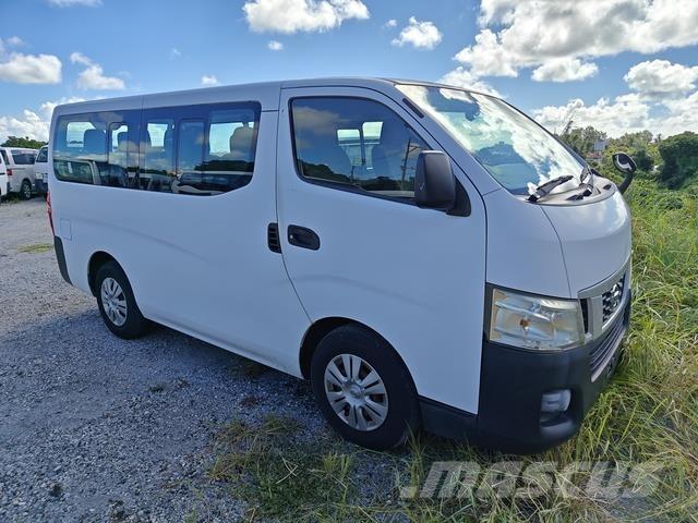 Nissan Caravan Minibusy