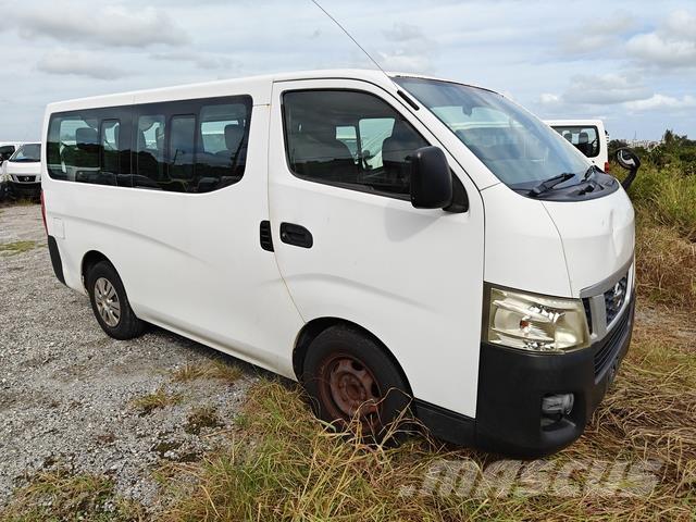 Nissan Caravan Minibusy