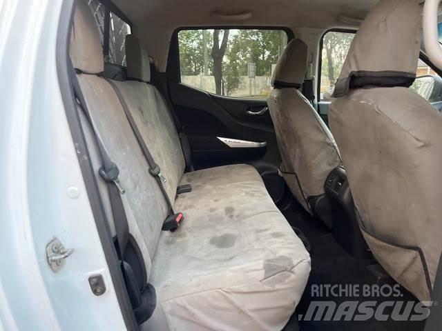 Nissan Navara Pick-upy / Pojazdy z otwieranymi burtami