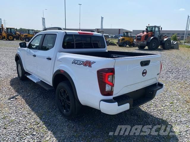 Nissan Navara Inne