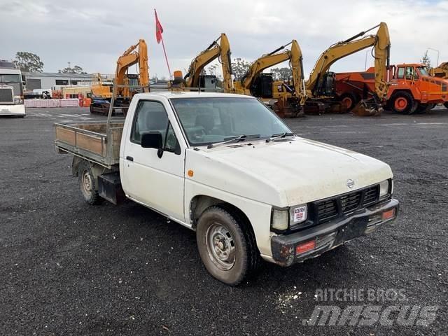 Nissan Navara Pick-upy / Pojazdy z otwieranymi burtami