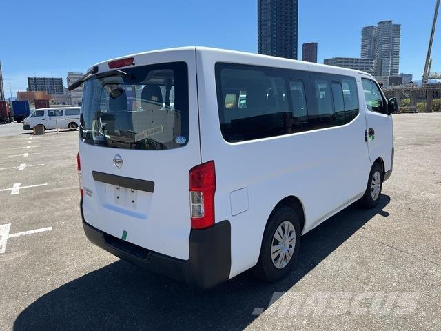 Nissan NV350 Maszyny budowlane - Inne